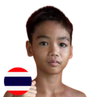 เพชรพีที พิทักษ์หนองเรือ